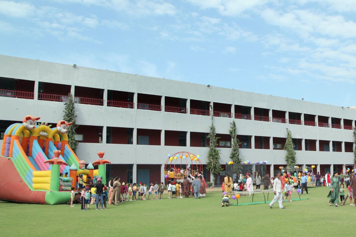 Guru Nanak Public School - Affiliated to CISCE, New Delhi vide no. PU159